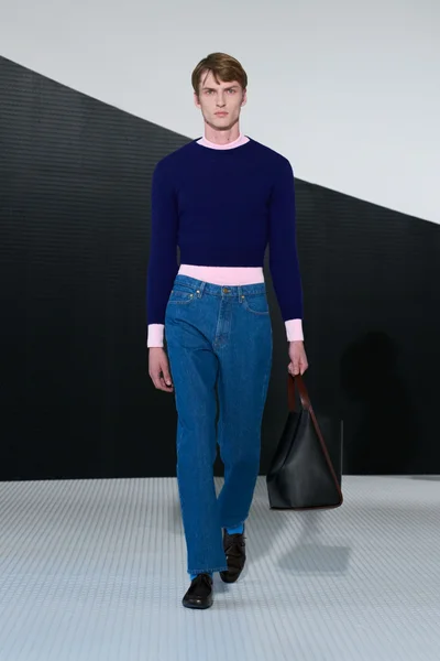 Look 33